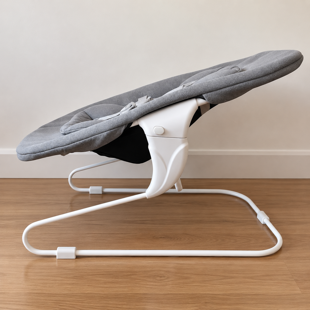 Luna Highchair + Newborn Set
